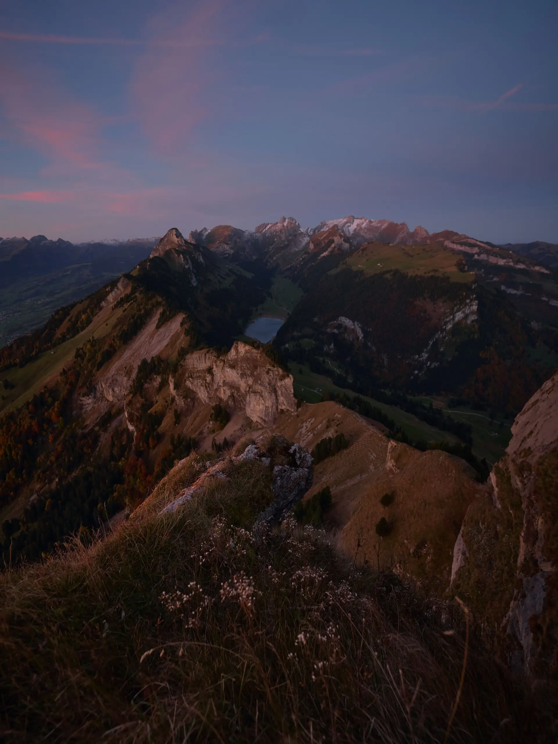 Sonnenaufgang mit pinken Wolken, Sicht vom Hohen Kasten