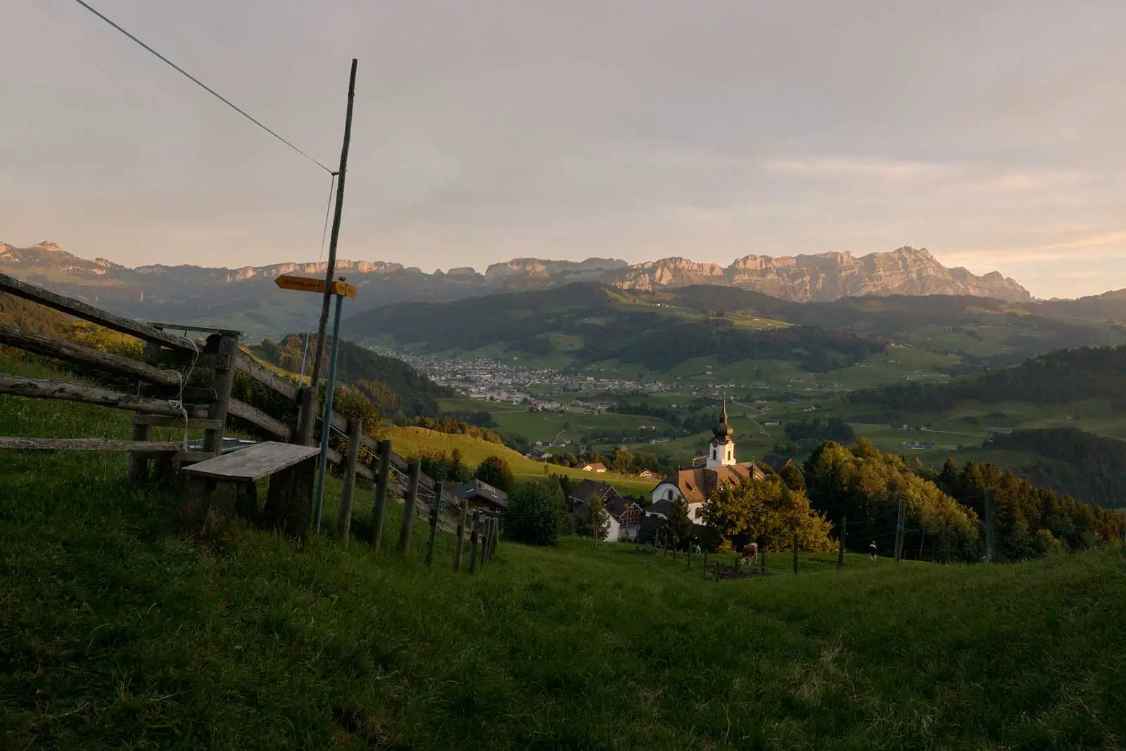 Fotospots Appenzell: Diese 7 Ausflüge musst du gemacht haben. 25 Schlatt hiking appenzell