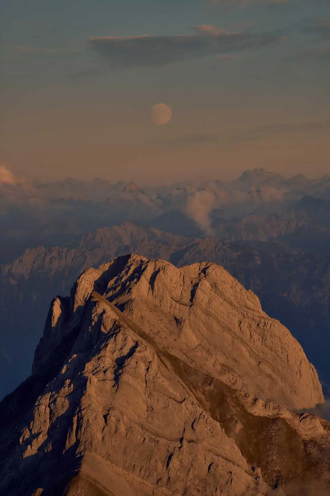 Säntis | Mountain Wedding Venue Guide 17 full moon appenzell