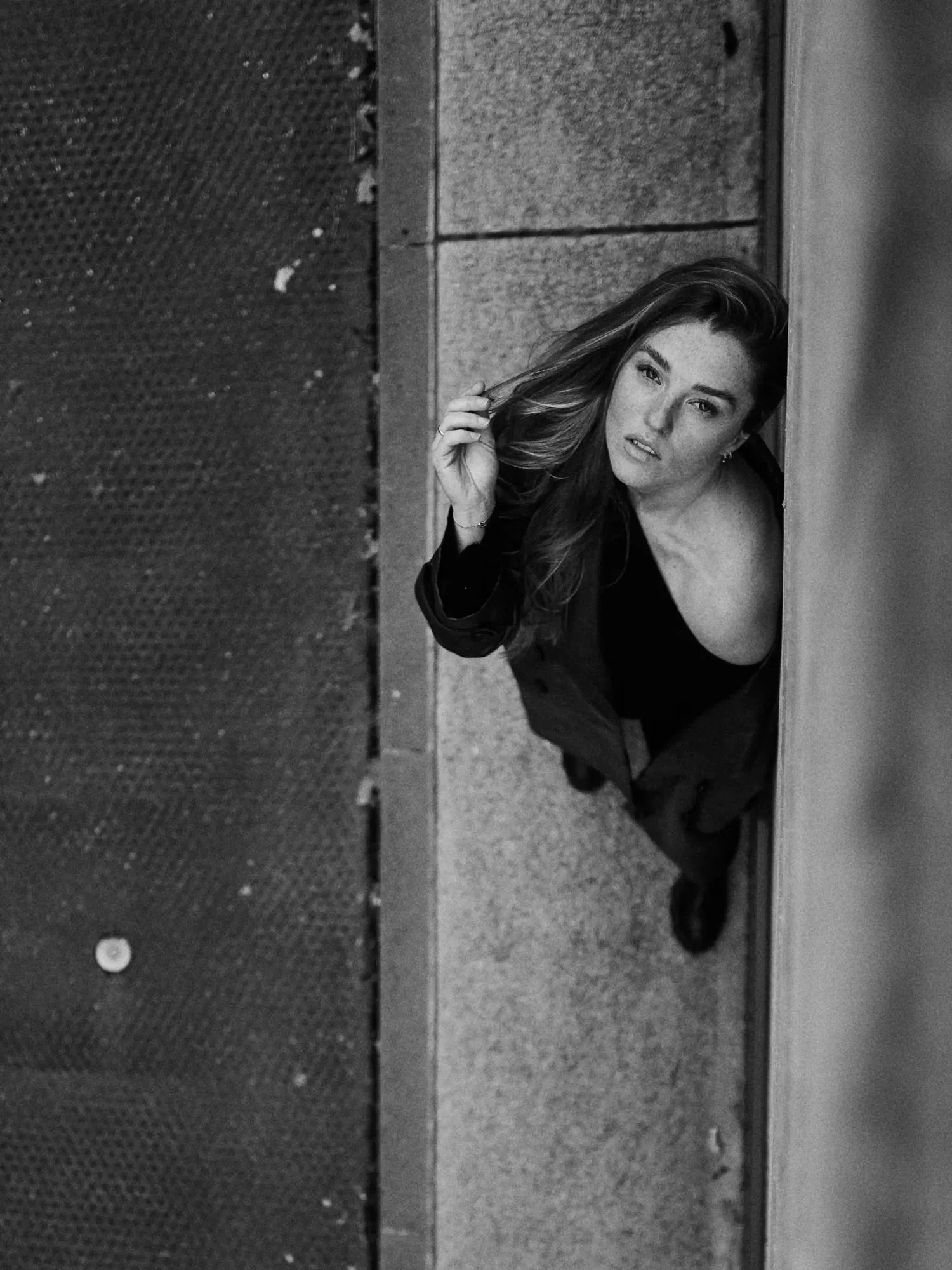 Portraits & Studio 61 look up swiss portrait photographer